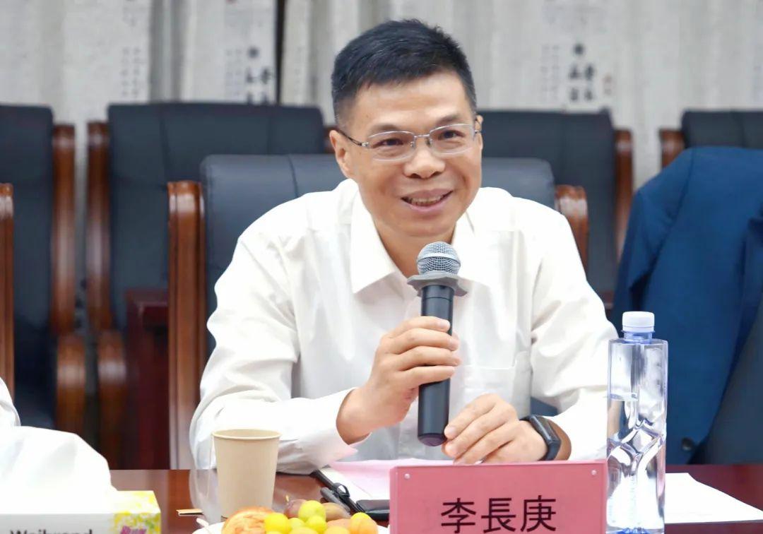 广州市教育局一级调研员李长庚先生发言_副本.jpg